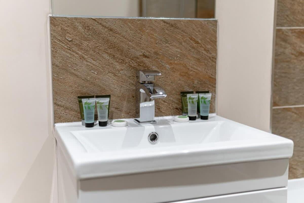 Modern 1 Bedroom Apartment In Manchester Ngoại thất bức ảnh